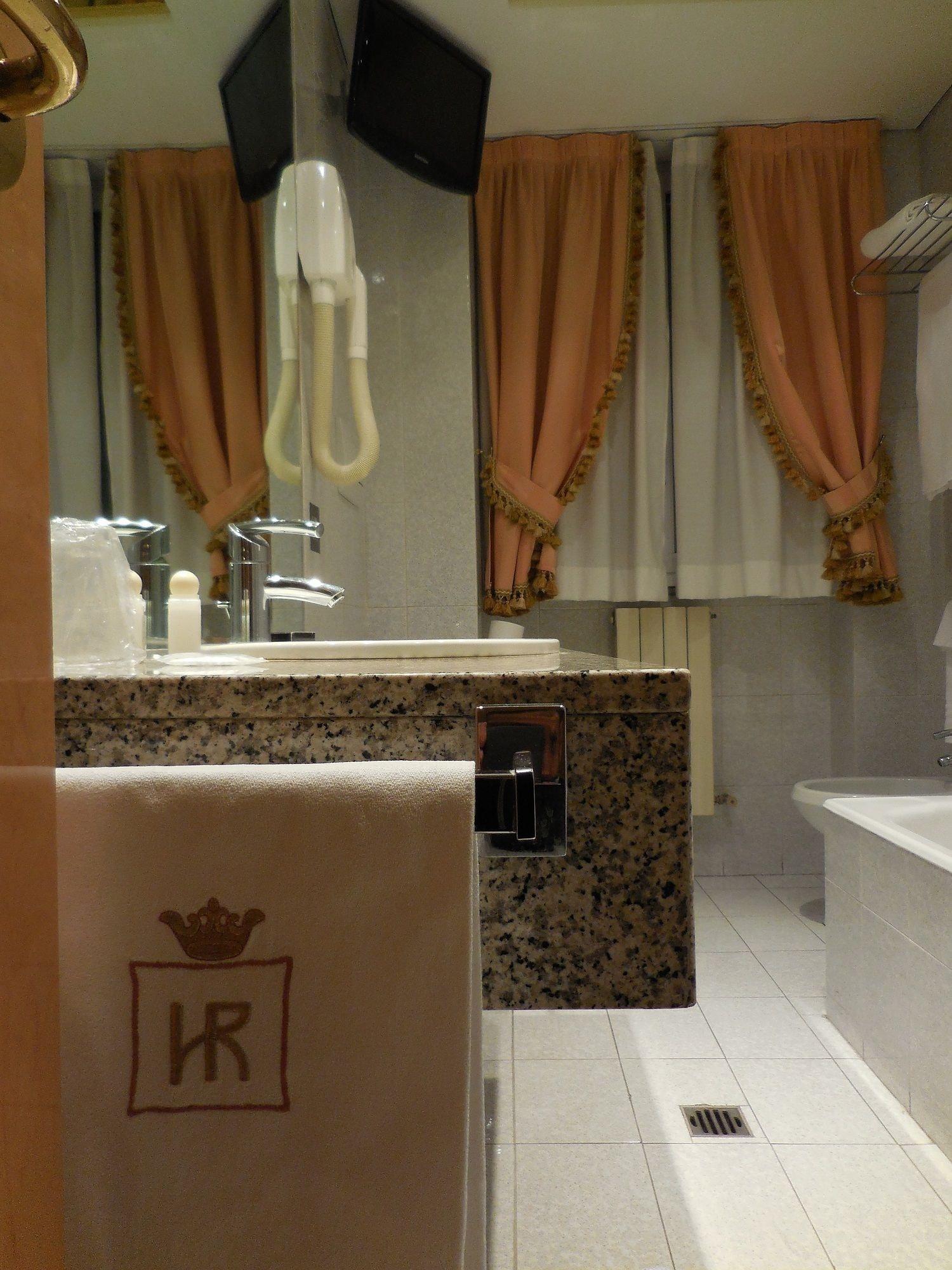 Roma 4* Cesano Boscone